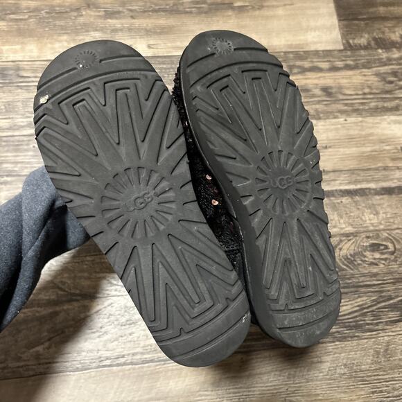 Ugg Boots Womens Size 7 Sequin Sparkle Classic Short Ankle Black Flippable - Picture 9 of 9